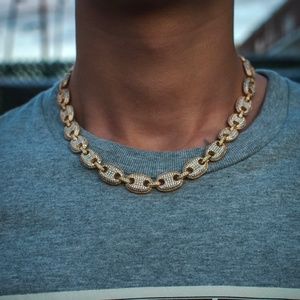Iced Out Gucci Link Necklace in Yellow Gold